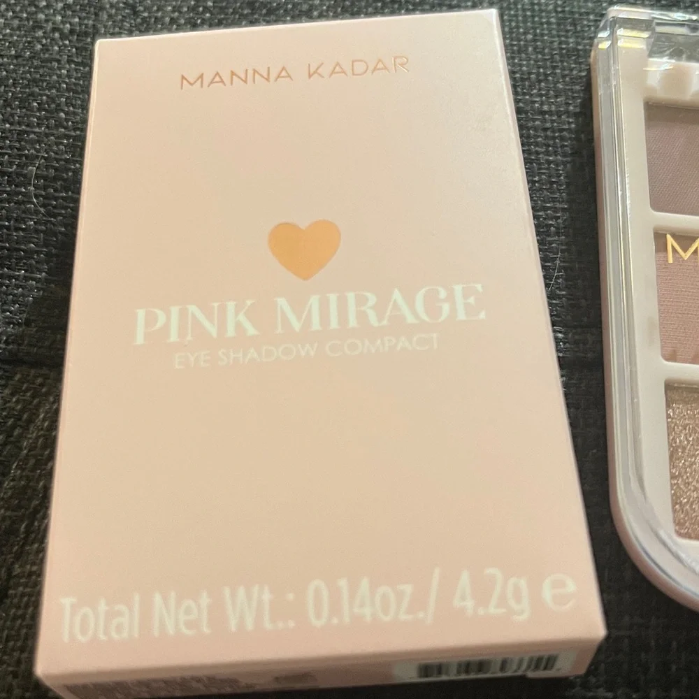 NWT Manna Kadar Pink Mirage Eyeshadow Palette